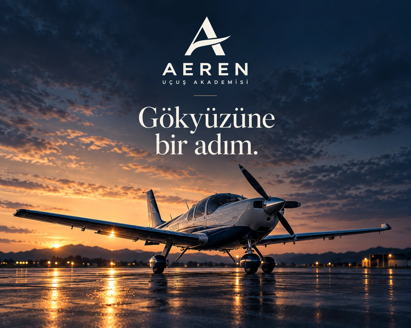 AEREN Uçuş Akademisi konsepti: gün batımında pistte duran eğitim uçağı, marka logosu ve Gökyüzüne bir adım başlığı.